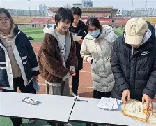 包含国内足球后备人才备战比赛，雄心壮志掀起新热潮的词条