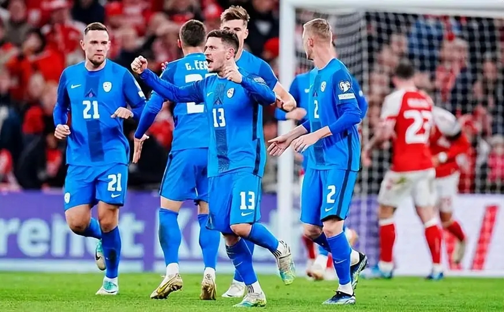 宝威体育APP-精英对决！欧洲足球比赛中两支豪强相遇的简单介绍